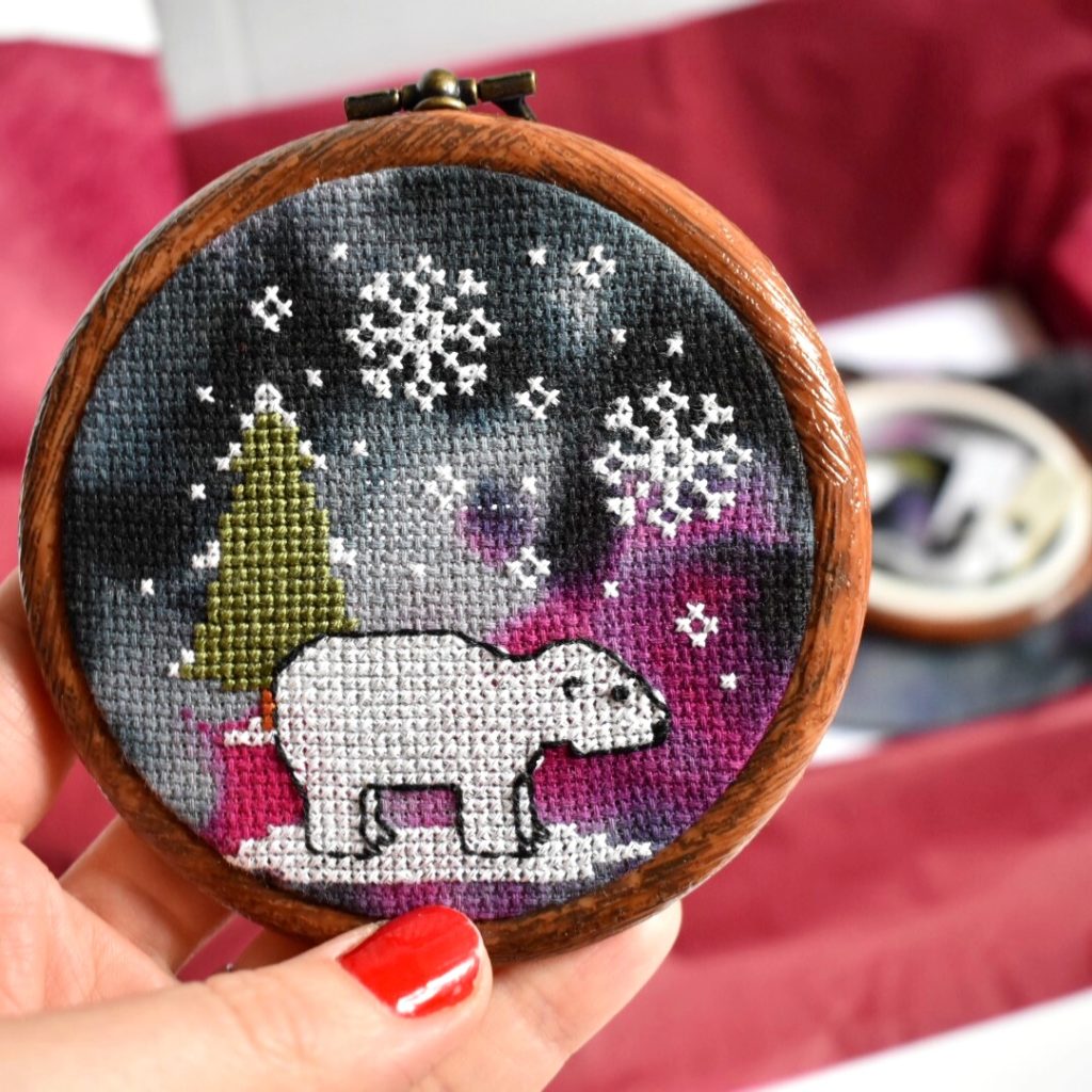 8 tips for cross stitching on black (or dark) fabric - Stitched Modern
